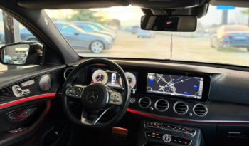 Mercedes-Benz E220d 4Matic ///AMG Style/// full